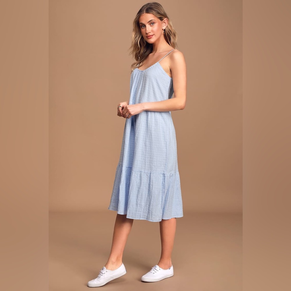 Lulus light blue midi dress